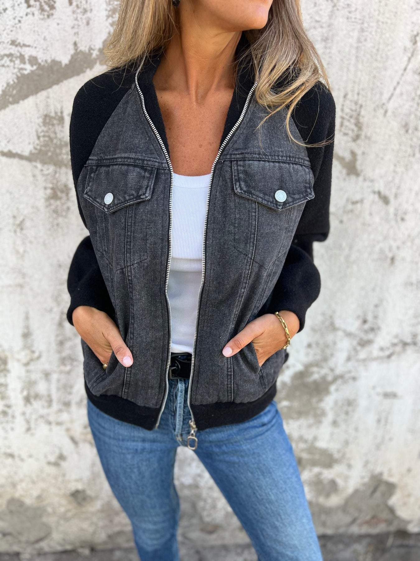 Isa - Casual Jacket With Zip Fastening and V-Neck