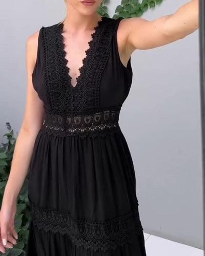 Ninfea – Sleeveless Boho-Style Midi Dress with Lace Details